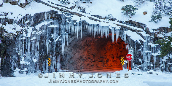 Tunnel at Tunnel View - Yosemite